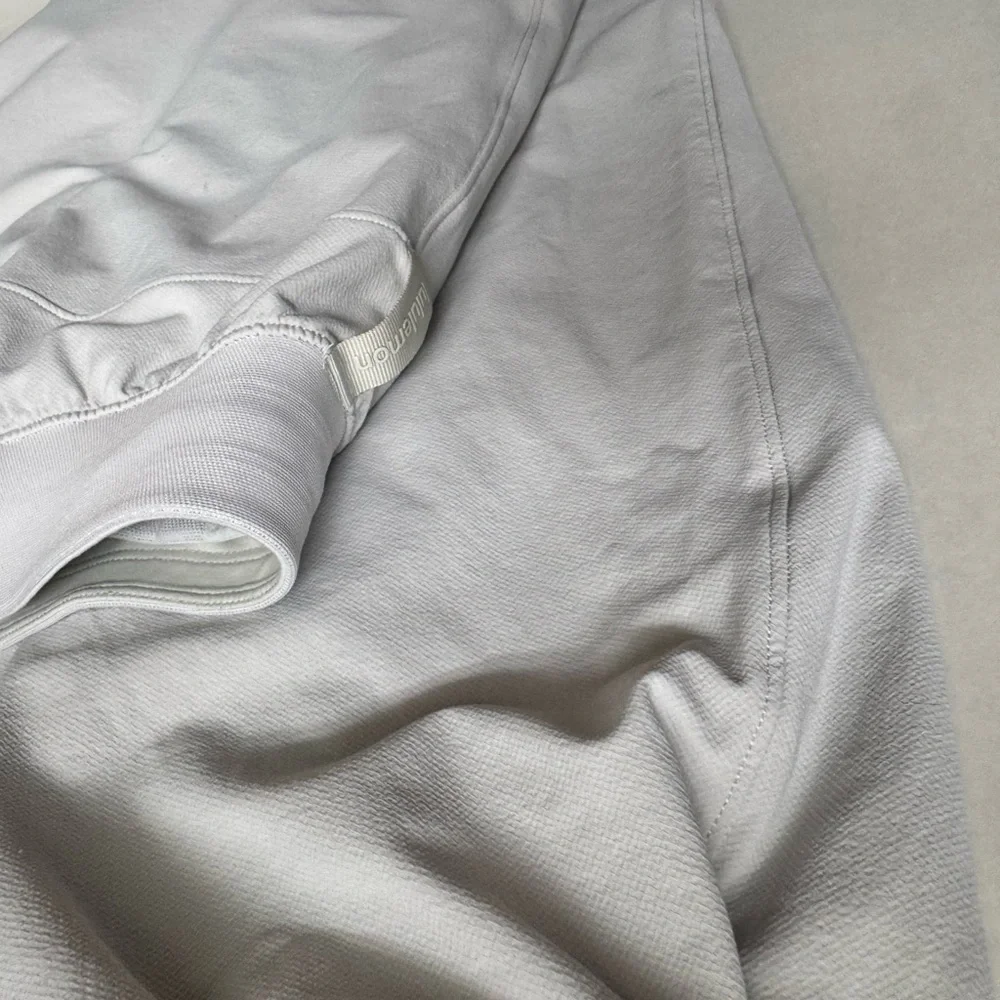 Lululemon Light Grey Women’s Joggers - Picture 2 of 6